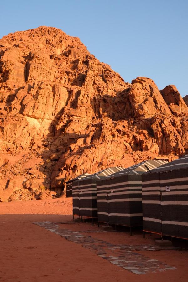 Desert Sky Camp&Tours Wadi Rum Exteriér fotografie